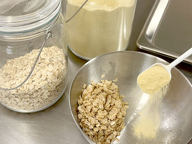 グラノーラにミックス